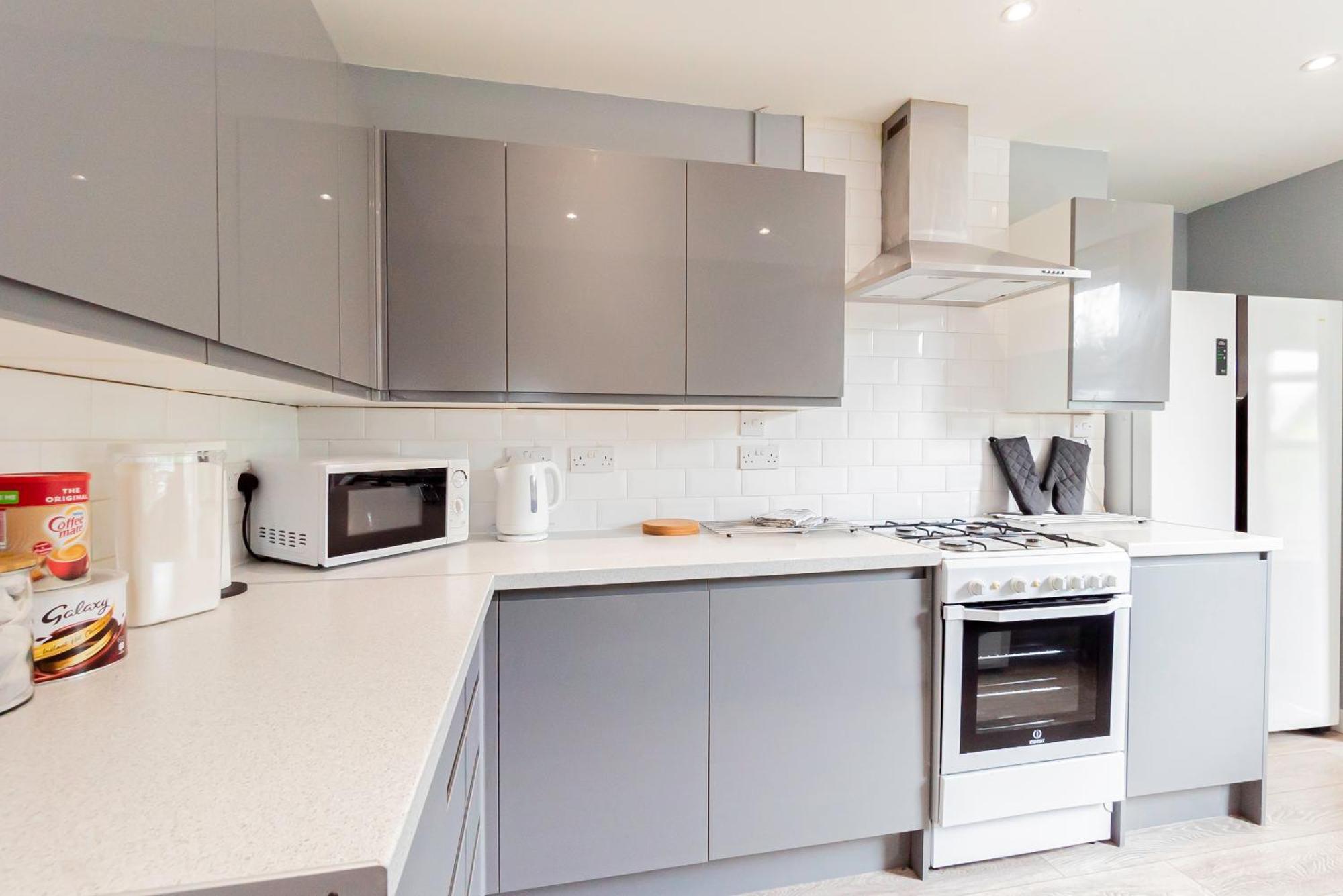Shirley House 5, Guest House, Self Catering, Self Check In With Smart Locks, Use Of Fully Equipped Kitchen, Close To City Centre, Ideal For Longer Stays And Fawley Contractors Southampton Zewnętrze zdjęcie