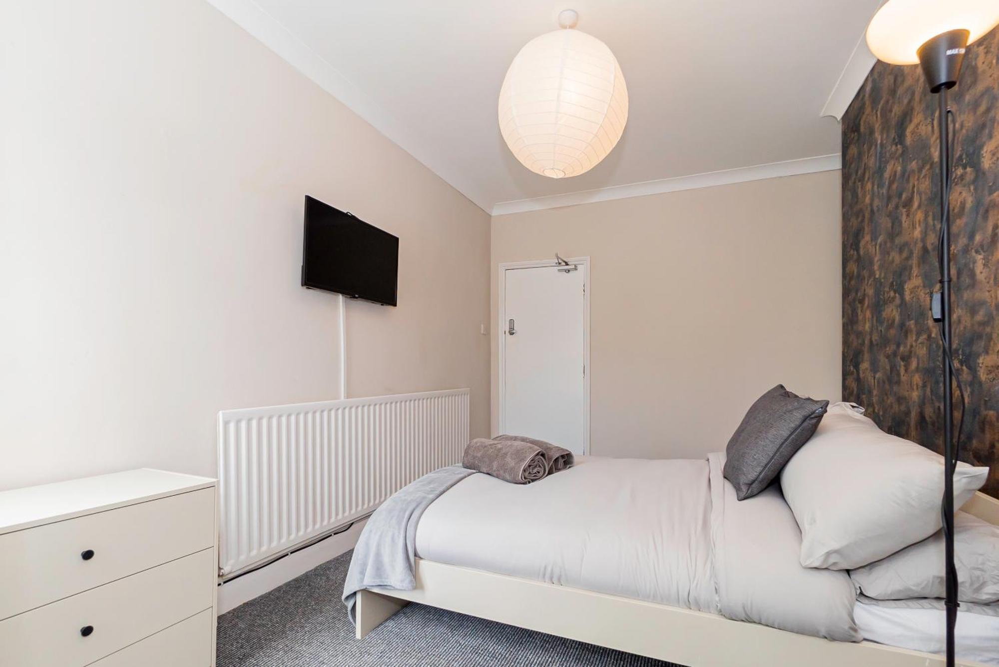 Shirley House 5, Guest House, Self Catering, Self Check In With Smart Locks, Use Of Fully Equipped Kitchen, Close To City Centre, Ideal For Longer Stays And Fawley Contractors Southampton Zewnętrze zdjęcie