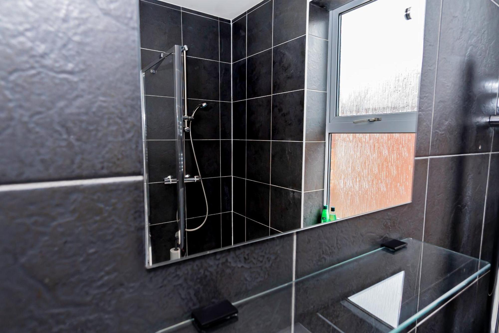 Shirley House 5, Guest House, Self Catering, Self Check In With Smart Locks, Use Of Fully Equipped Kitchen, Close To City Centre, Ideal For Longer Stays And Fawley Contractors Southampton Zewnętrze zdjęcie
