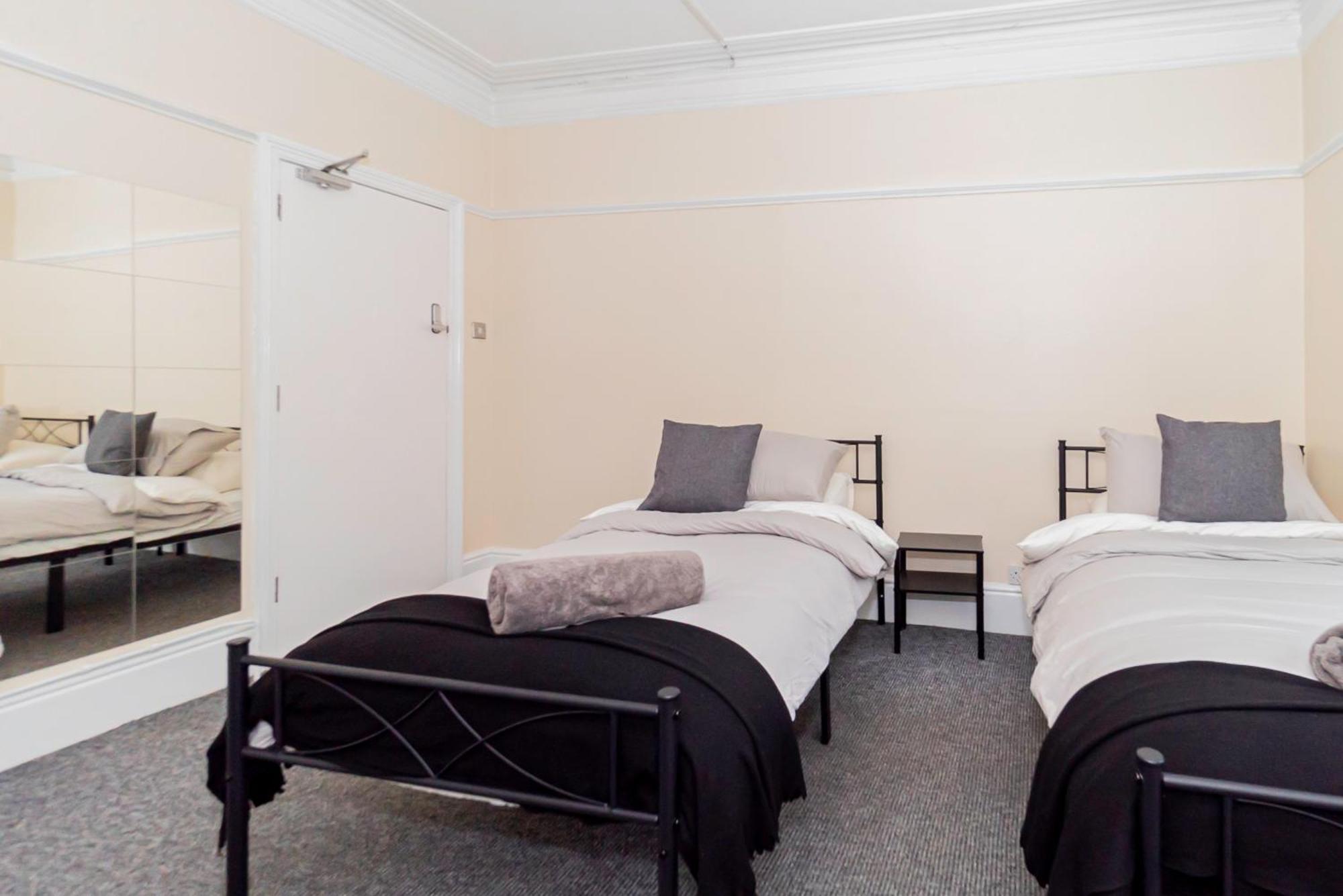 Shirley House 5, Guest House, Self Catering, Self Check In With Smart Locks, Use Of Fully Equipped Kitchen, Close To City Centre, Ideal For Longer Stays And Fawley Contractors Southampton Zewnętrze zdjęcie