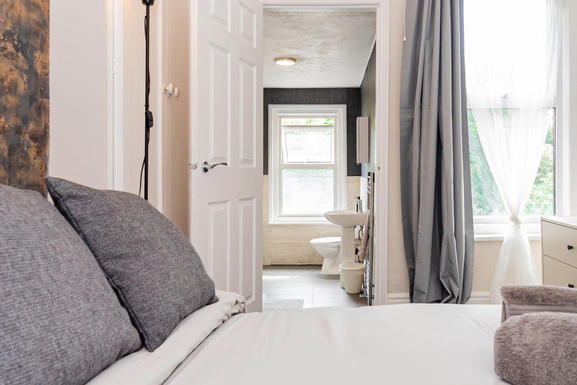 Shirley House 5, Guest House, Self Catering, Self Check In With Smart Locks, Use Of Fully Equipped Kitchen, Close To City Centre, Ideal For Longer Stays And Fawley Contractors Southampton Zewnętrze zdjęcie