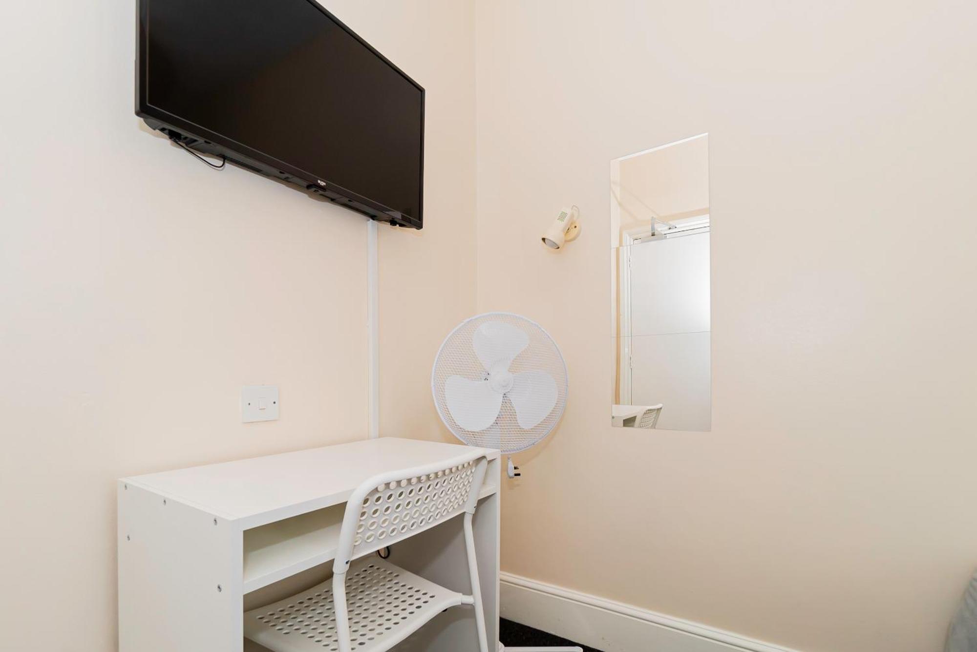 Shirley House 5, Guest House, Self Catering, Self Check In With Smart Locks, Use Of Fully Equipped Kitchen, Close To City Centre, Ideal For Longer Stays And Fawley Contractors Southampton Zewnętrze zdjęcie