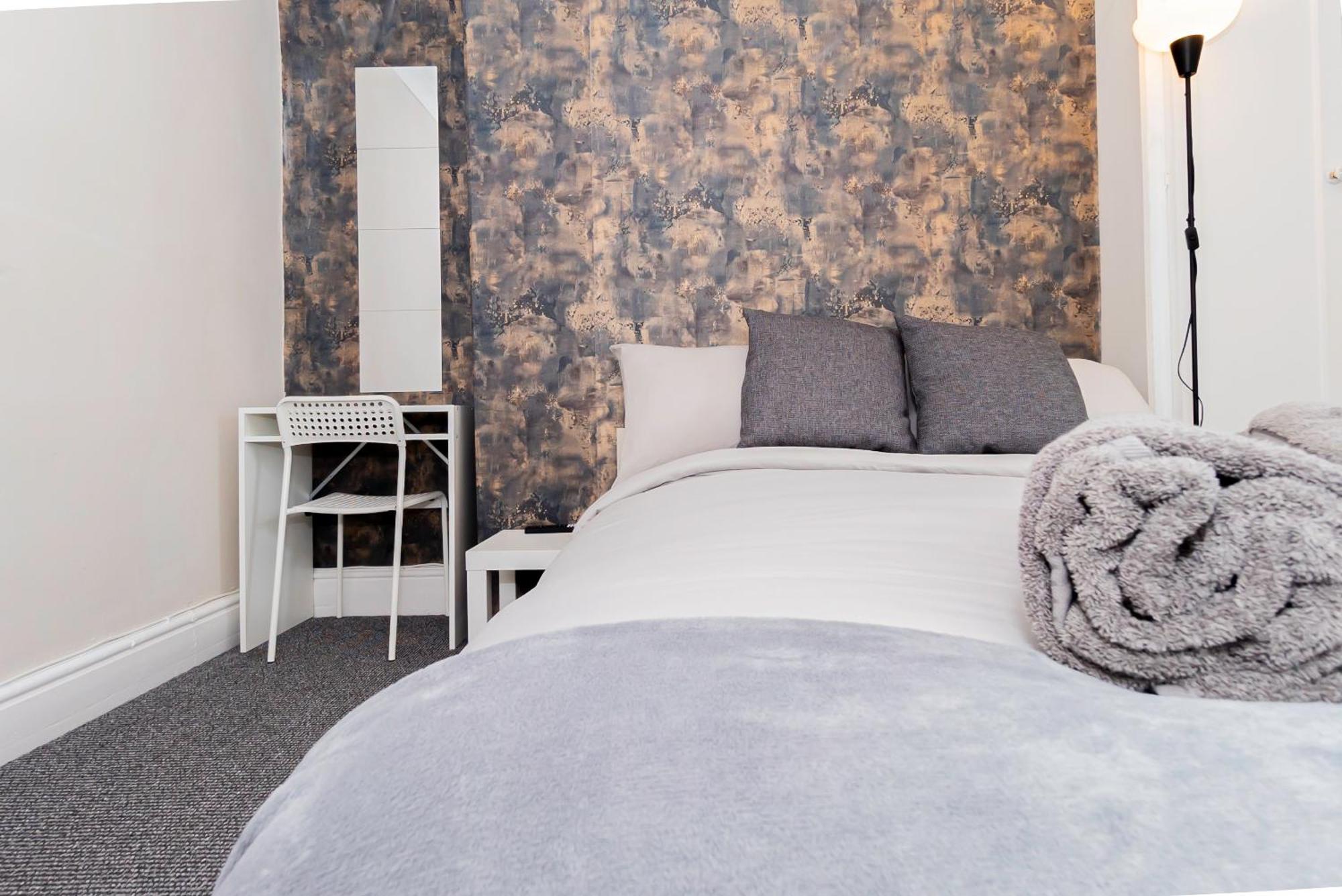 Shirley House 5, Guest House, Self Catering, Self Check In With Smart Locks, Use Of Fully Equipped Kitchen, Close To City Centre, Ideal For Longer Stays And Fawley Contractors Southampton Zewnętrze zdjęcie