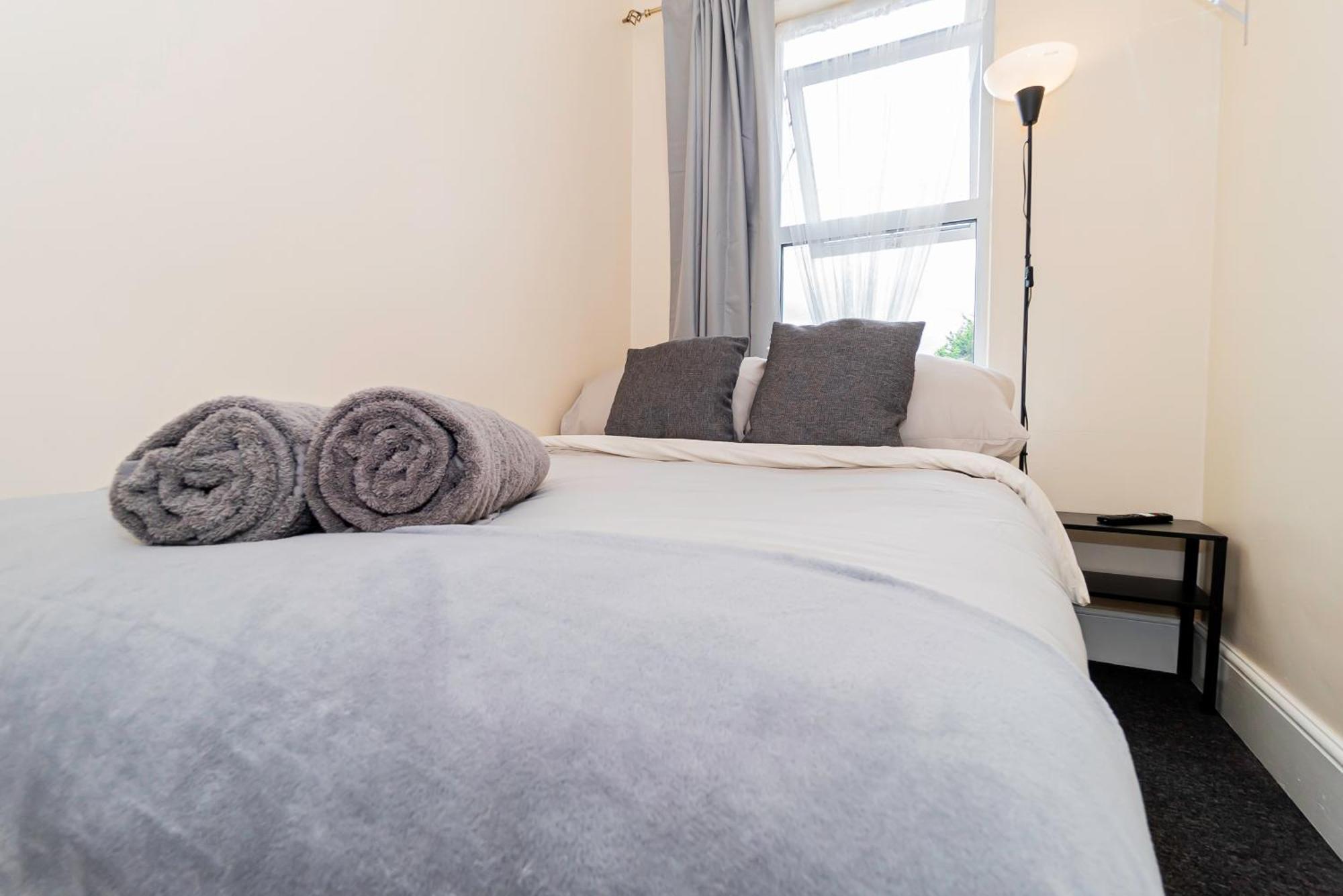 Shirley House 5, Guest House, Self Catering, Self Check In With Smart Locks, Use Of Fully Equipped Kitchen, Close To City Centre, Ideal For Longer Stays And Fawley Contractors Southampton Zewnętrze zdjęcie
